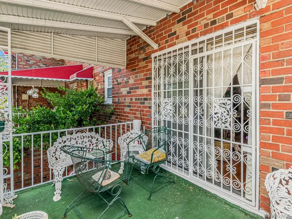 4607 Wilder Avenue Bronx NY 10466