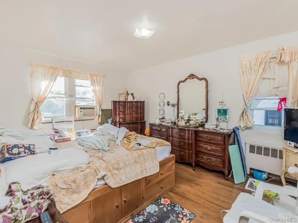 4607 Wilder Avenue Bronx NY 10466