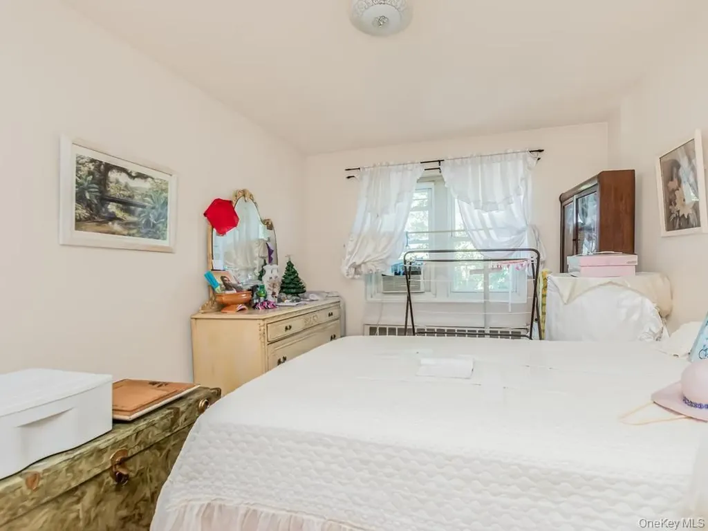 4607 Wilder Avenue Bronx NY 10466