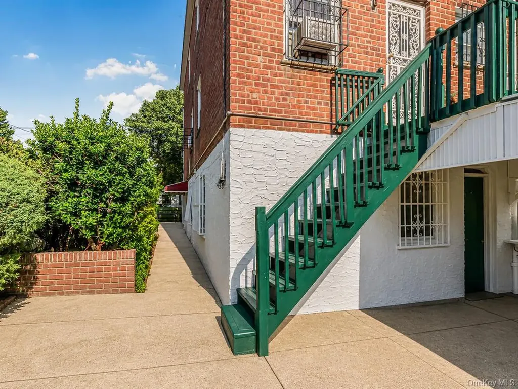 4607 Wilder Avenue Bronx NY 10466