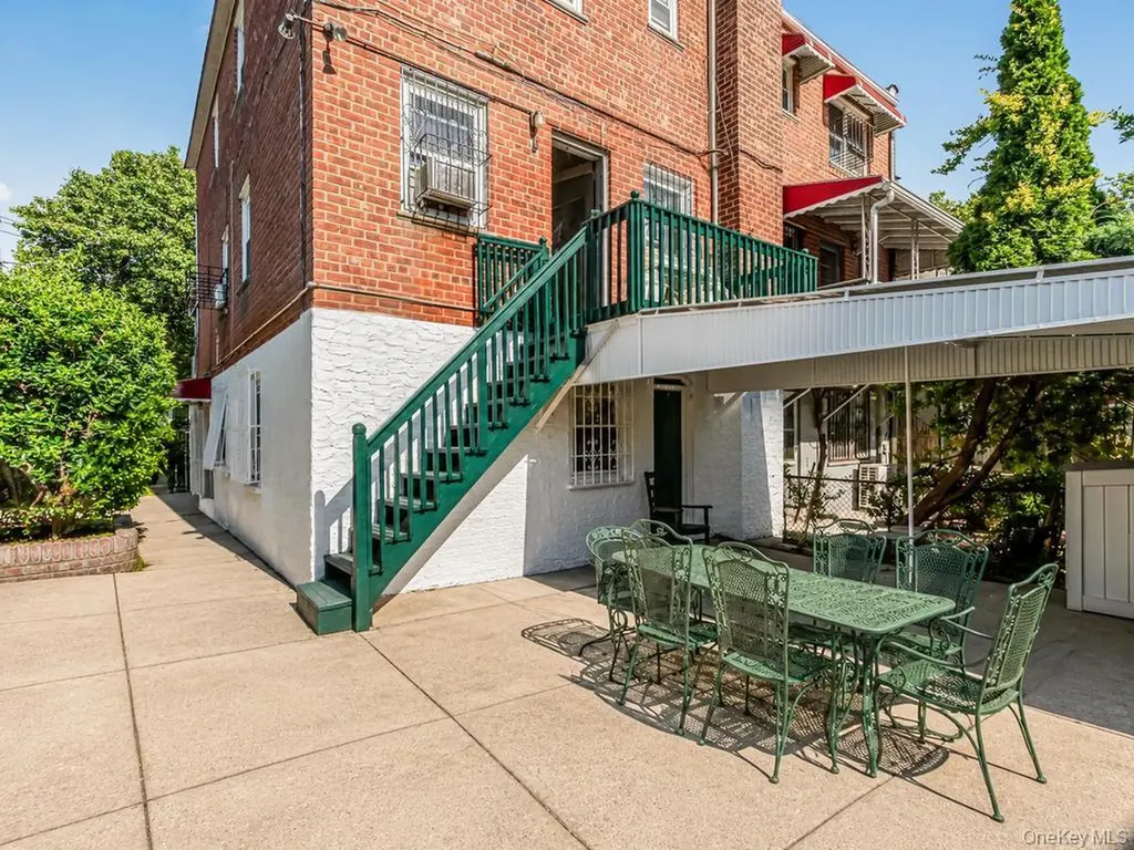 4607 Wilder Avenue Bronx NY 10466