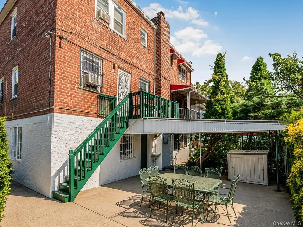 4607 Wilder Avenue Bronx NY 10466