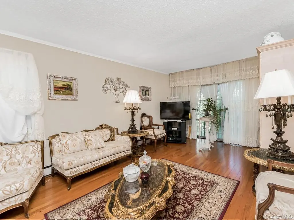 4607 Wilder Avenue Bronx NY 10466