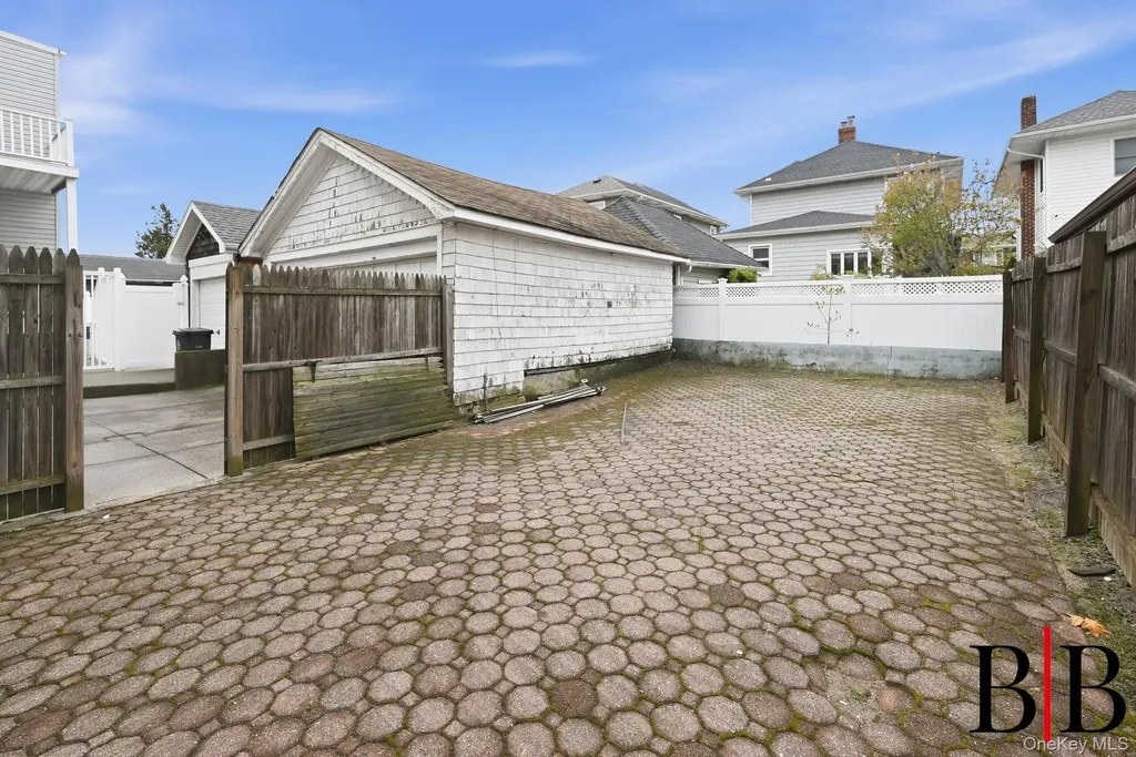 533 Beach 130th Street Belle Harbor NY 11694