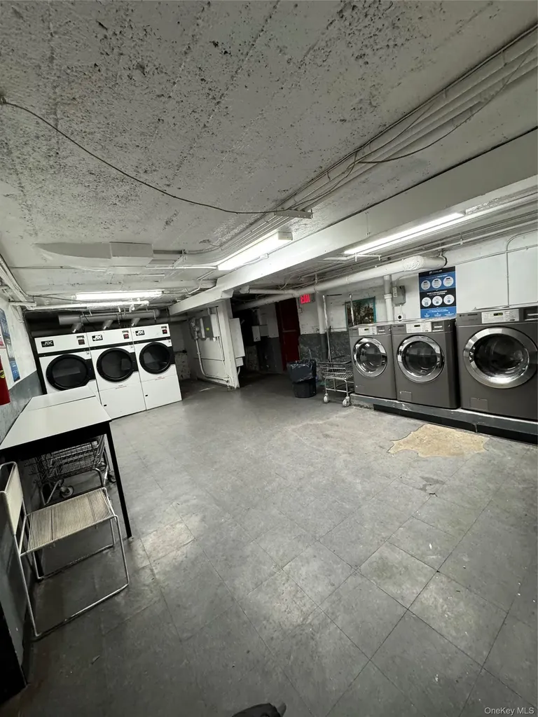 2922 Barnes Avenue Bronx NY 10467