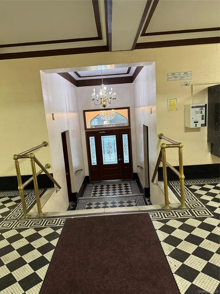 2922 Barnes Avenue Bronx NY 10467