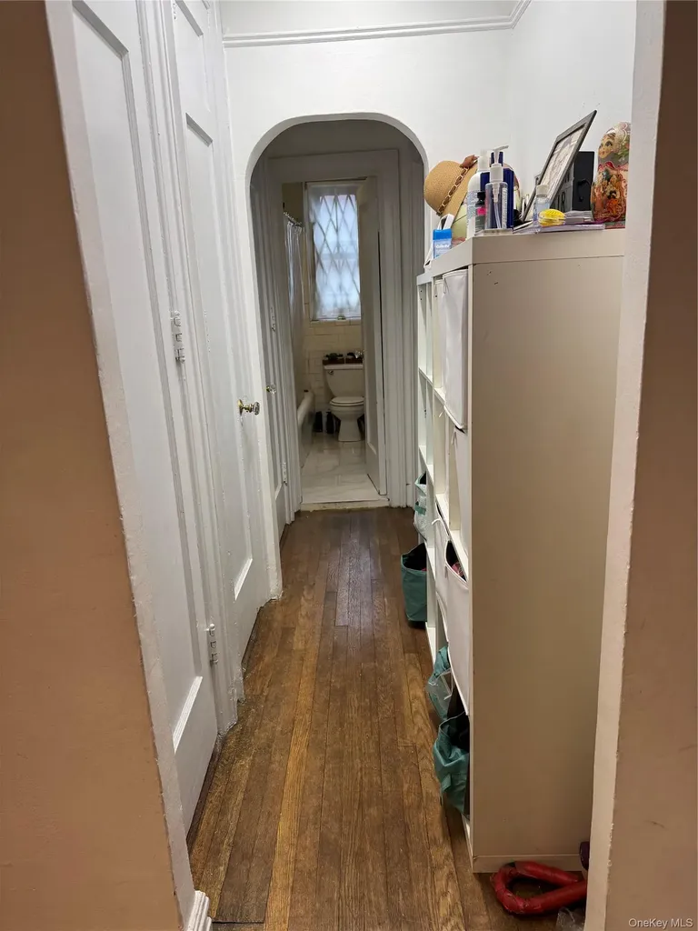 2922 Barnes Avenue Bronx NY 10467