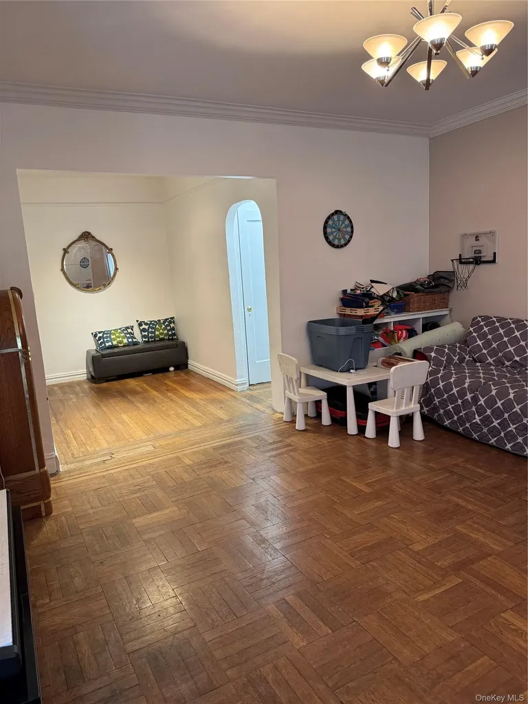 2922 Barnes Avenue Bronx NY 10467
