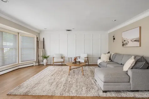 280 Bay Drive Massapequa NY 11758
