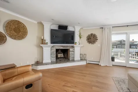280 Bay Drive Massapequa NY 11758