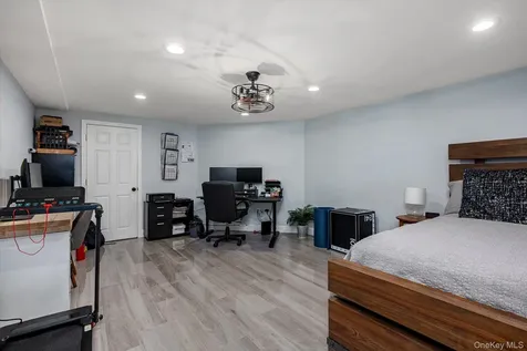 280 Bay Drive Massapequa NY 11758