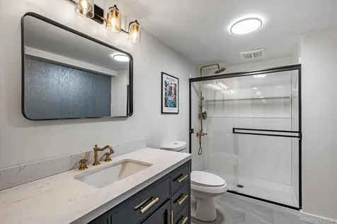 280 Bay Drive Massapequa NY 11758