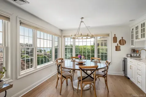 280 Bay Drive Massapequa NY 11758