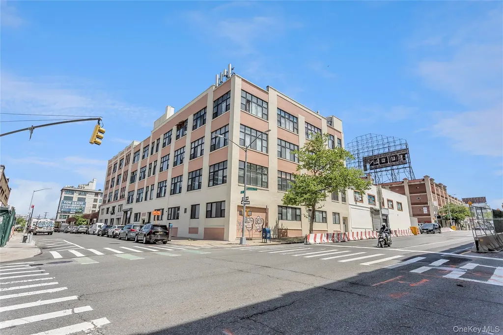 33-01 Queens Boulevard Street Long Island City NY 11101