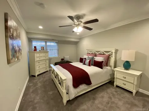 165 Westwood Drive Westbury NY 11590