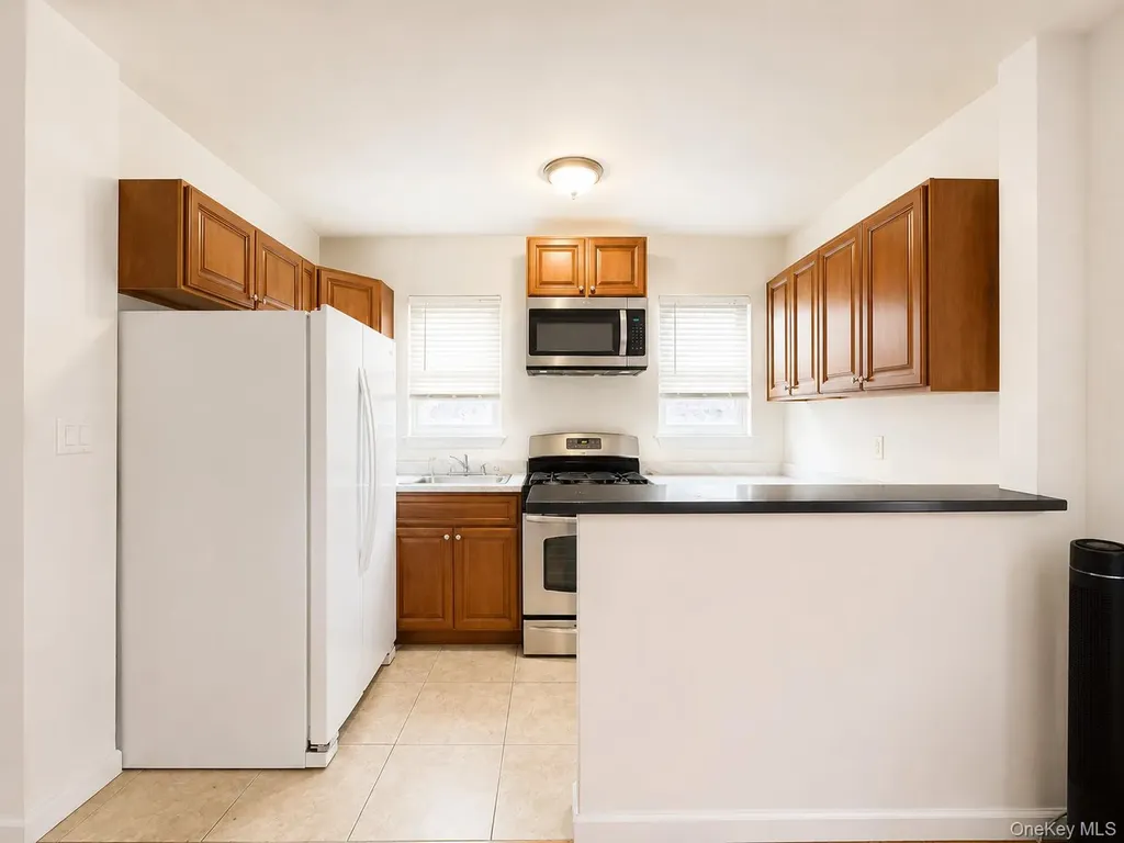 1291 Chisholm Street Bronx NY 10459