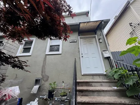 1291 Chisholm Street Bronx NY 10459