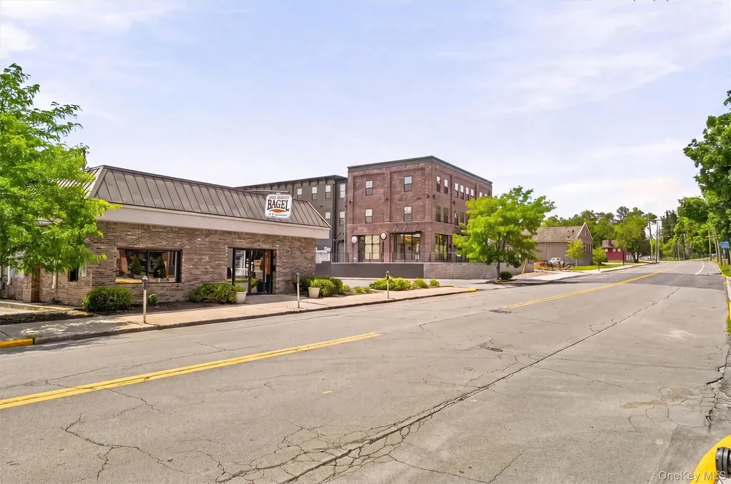 122 Greenwich Avenue Goshen NY 10924