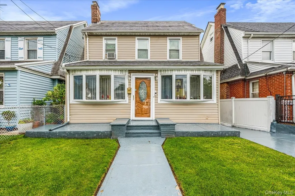 212-16 93rd Avenue Queens Village NY 11428