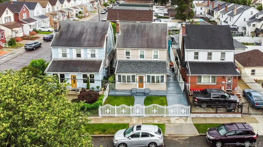 212-16 93rd Avenue Queens Village NY 11428