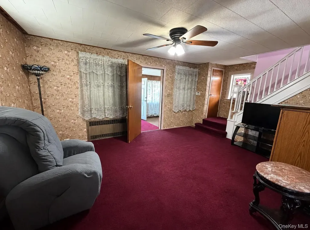 93-27 215th Place Queens Village NY 11428