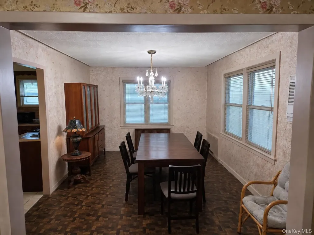 93-27 215th Place Queens Village NY 11428