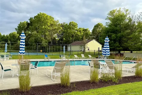 68 Rosemary Way Rhinebeck NY 12572