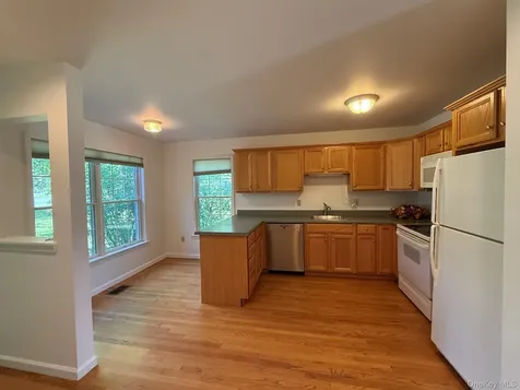 68 Rosemary Way Rhinebeck NY 12572