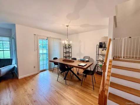 68 Rosemary Way Rhinebeck NY 12572