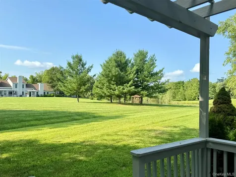 68 Rosemary Way Rhinebeck NY 12572