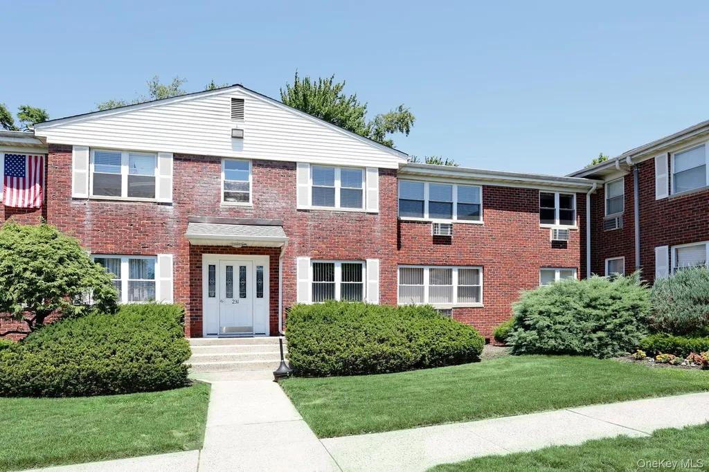 231 N Middletown Road Pearl River NY 10965