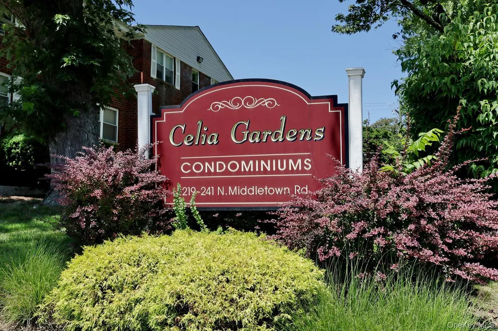 231 N Middletown Road Pearl River NY 10965