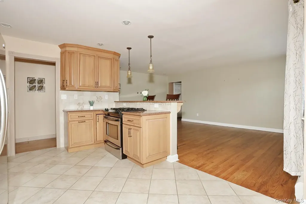231 N Middletown Road Pearl River NY 10965