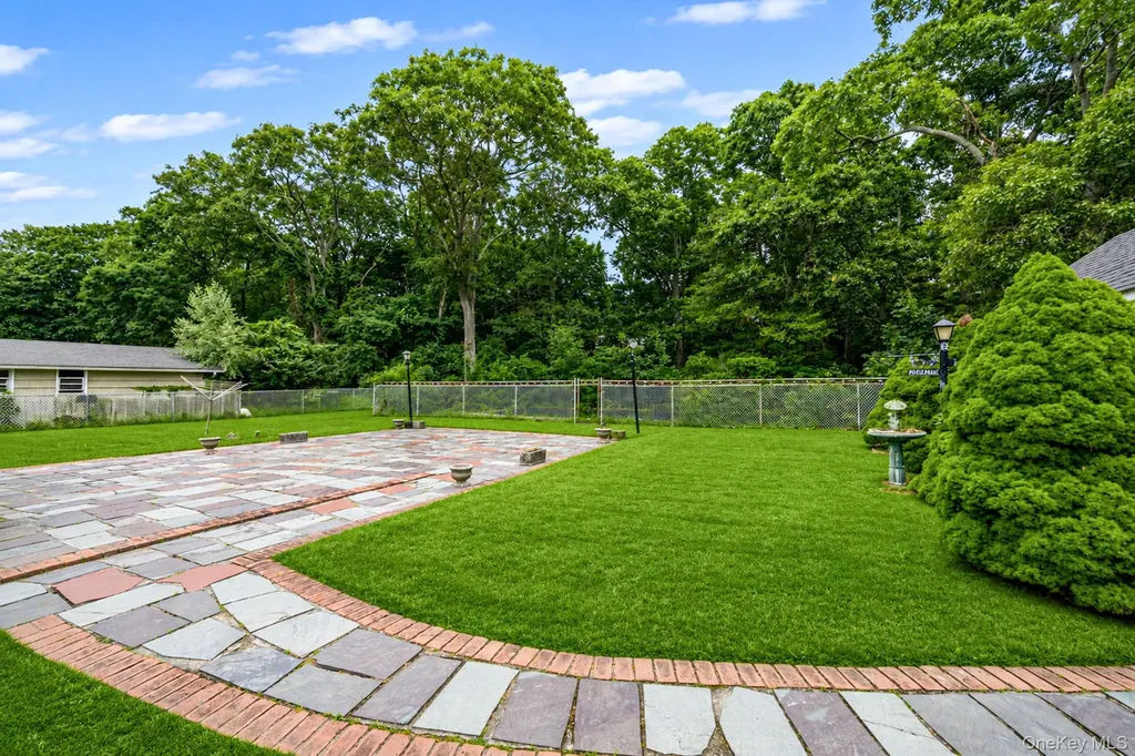 1 E Jackwill Road East Patchogue NY 11772