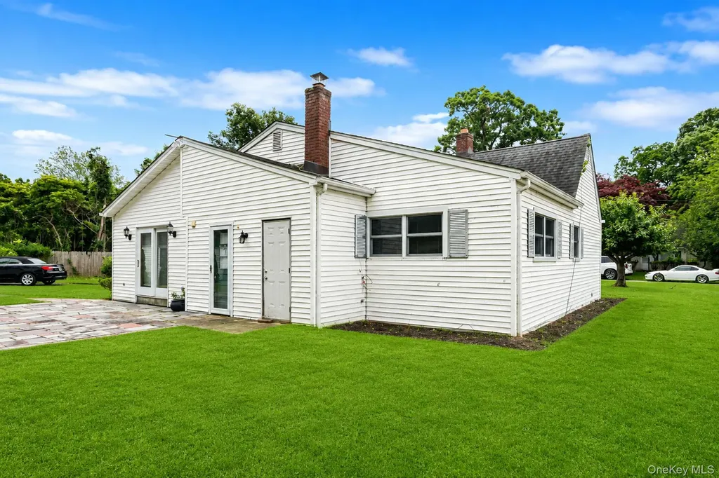 1 E Jackwill Road East Patchogue NY 11772