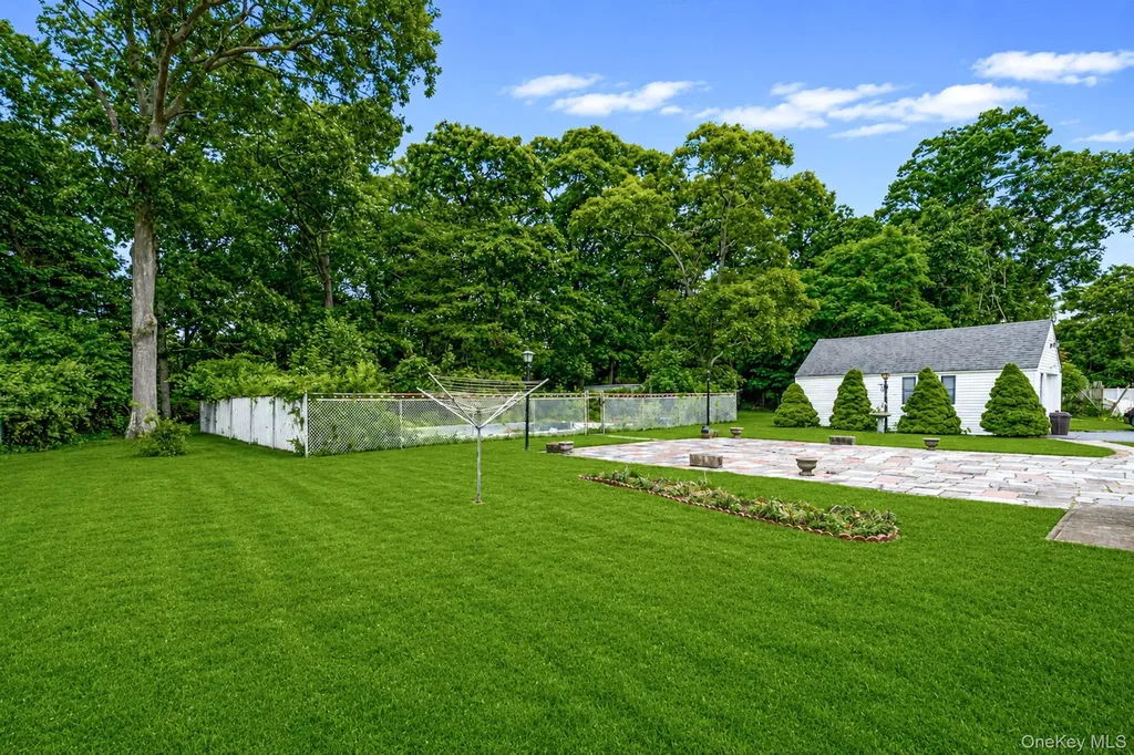 1 E Jackwill Road East Patchogue NY 11772