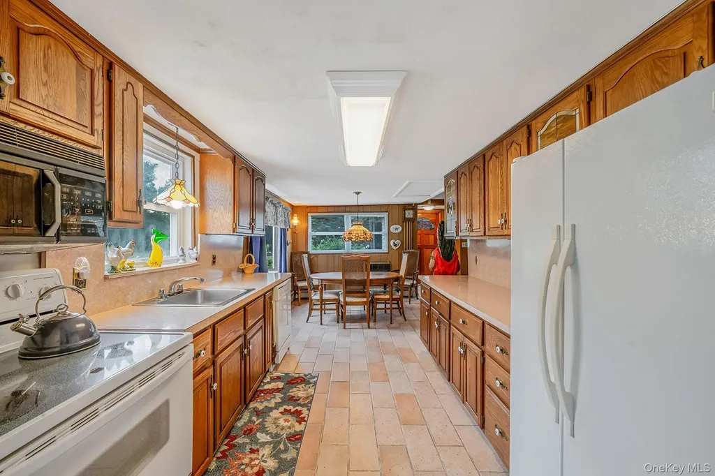 1 E Jackwill Road East Patchogue NY 11772