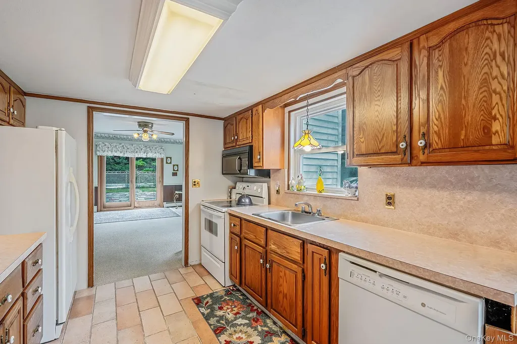 1 E Jackwill Road East Patchogue NY 11772