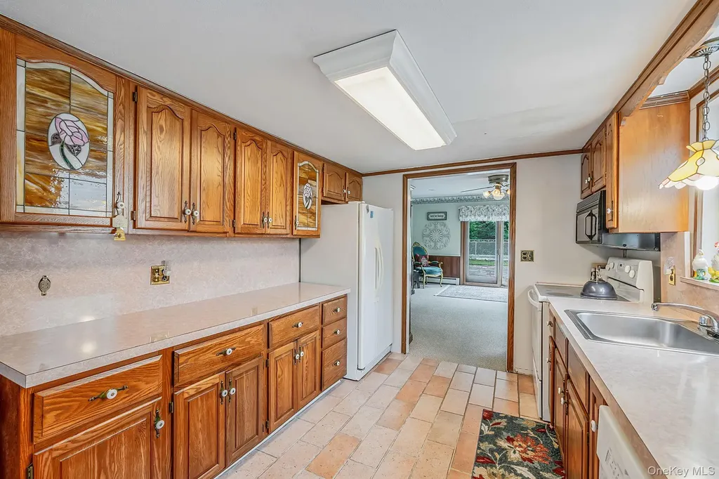 1 E Jackwill Road East Patchogue NY 11772