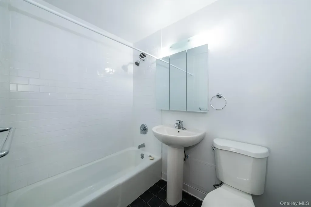 15 Lake Street White Plains NY 10603