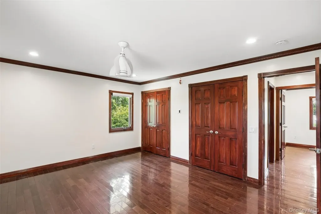 300 Ellen Place Jericho NY 11753