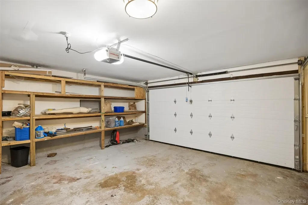 300 Ellen Place Jericho NY 11753