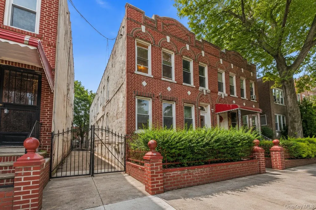 199 East 94th Street Brooklyn NY 11212
