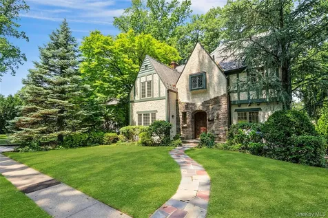 36 Ridge Road New Rochelle NY 10804