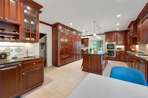 36 Ridge Road New Rochelle NY 10804