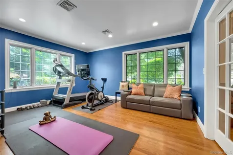 36 Ridge Road New Rochelle NY 10804