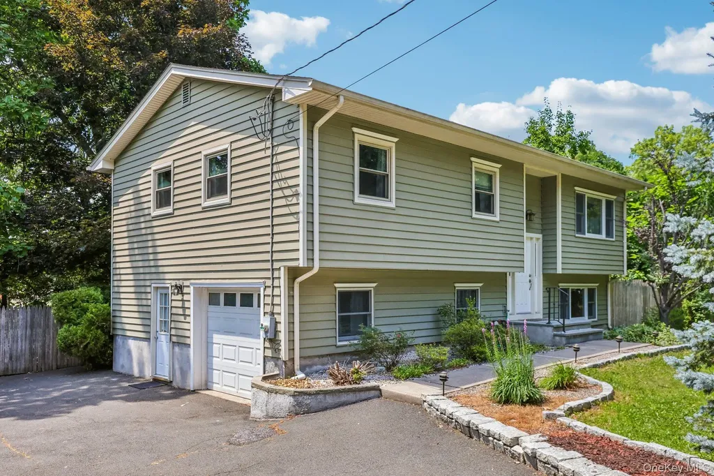 103 Old Haverstraw Road Congers NY 10920
