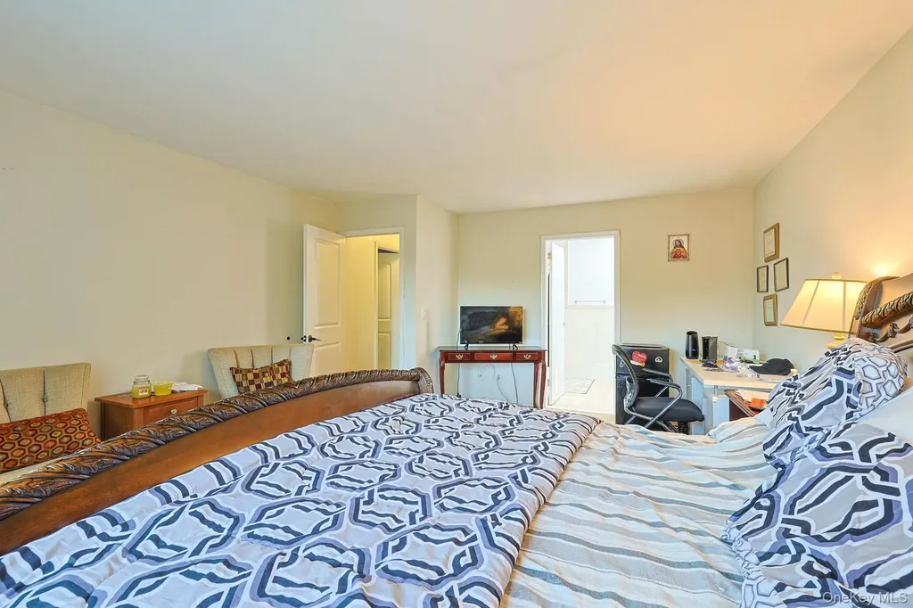 1 Forest Lane Salisbury Mills NY 12577