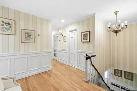 855 Orchard Lane Upper Brookville NY 11771