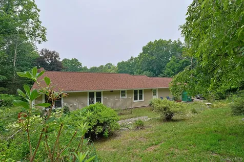 408 Field Road Red Hook NY 12571